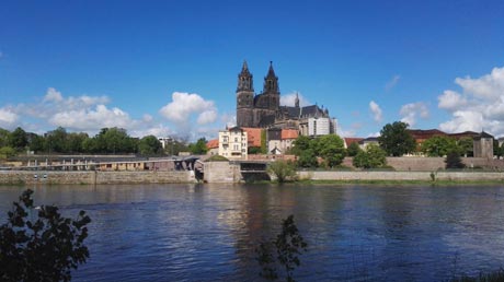 Magdeburg Elbe und Dom